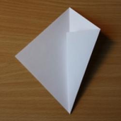 Origami Schwan aus Papier basteln Schritt 2