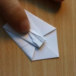 Origami Schwan aus Papier basteln Schritt 7