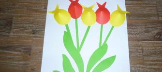 Bunte Blumen aus Papier selbst basteln Schritt 9