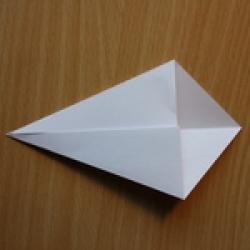 Origami Schwan aus Papier basteln Schritt 3