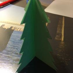 Tannenbaum aus Papier basteln Schritt 7